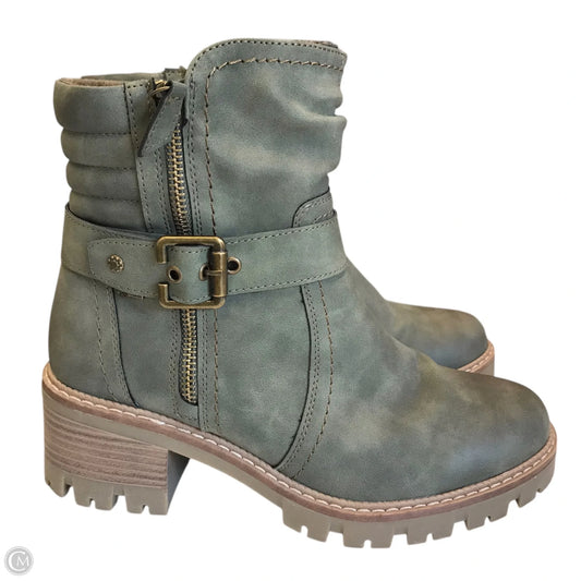 Boots Ankle Flats By Spring Step In Green, Size: 8.5