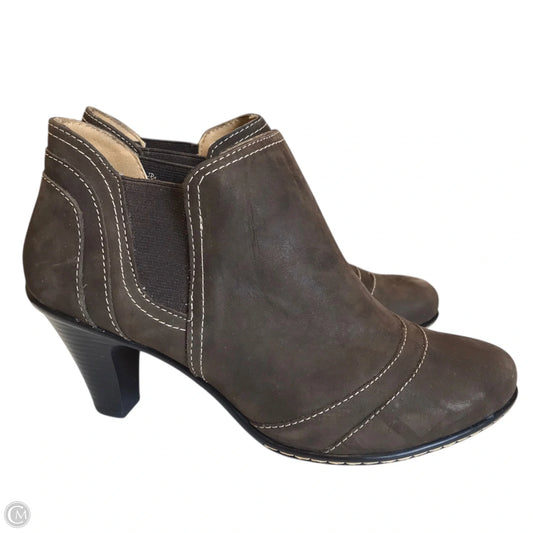 Boots Ankle Heels By Softspots In Brown, Size: 7