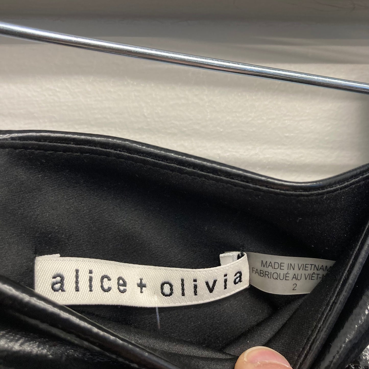 Shorts Designer By Alice + Olivia In Black, Size:2
