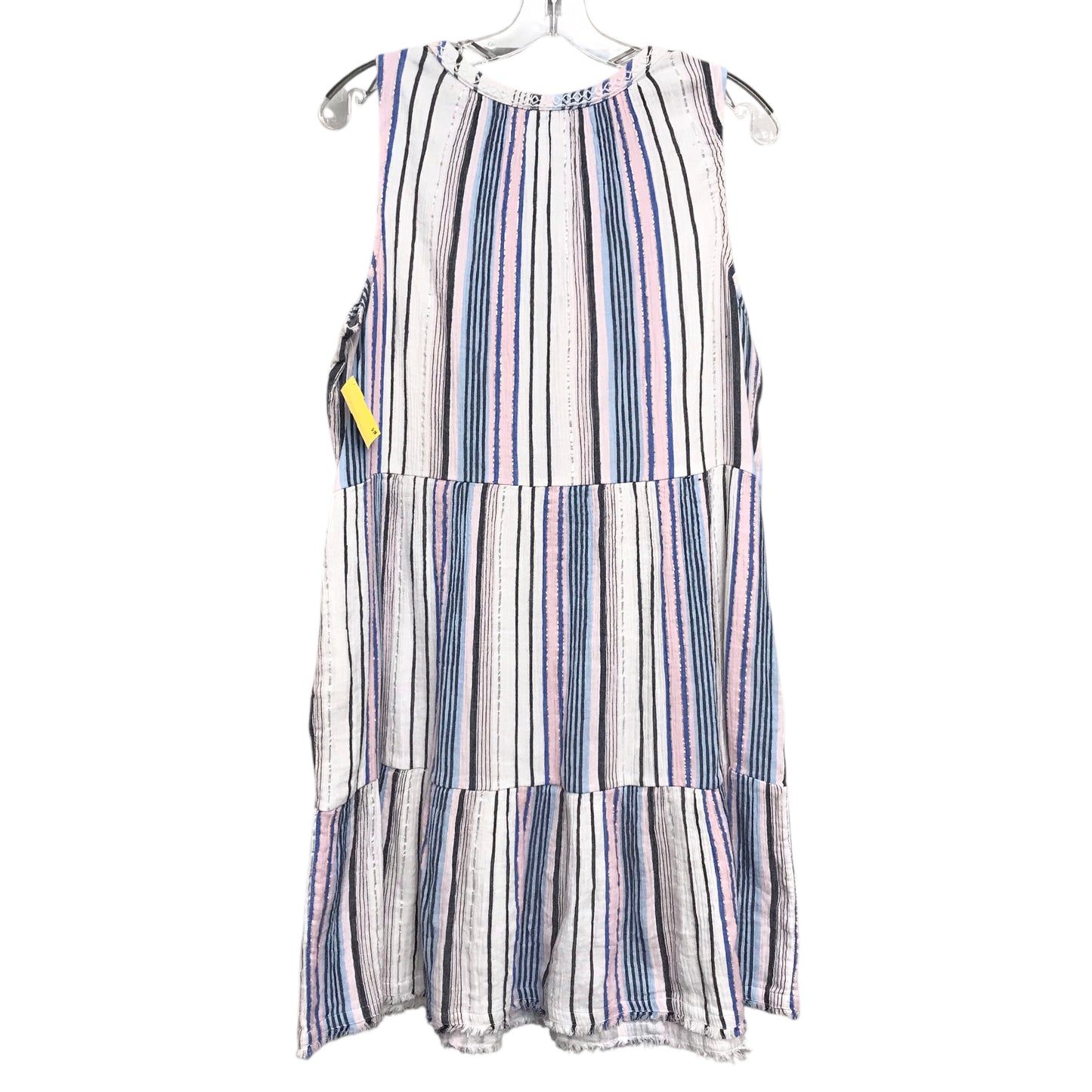 Dress Casual Short By Tommy Bahama In Striped Pattern, Size:L