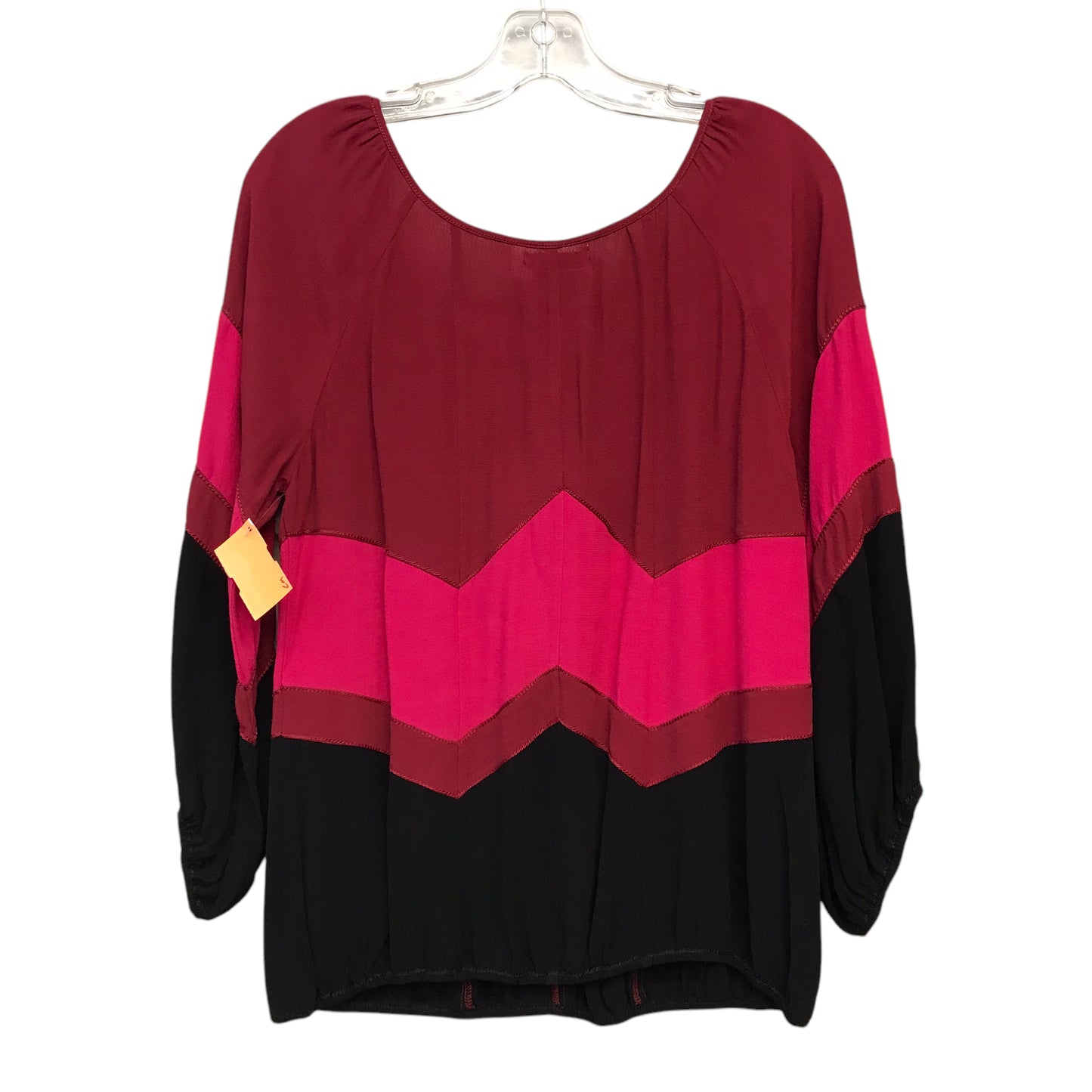 Top 3/4 Sleeve By Max Edition In Red, Size:M