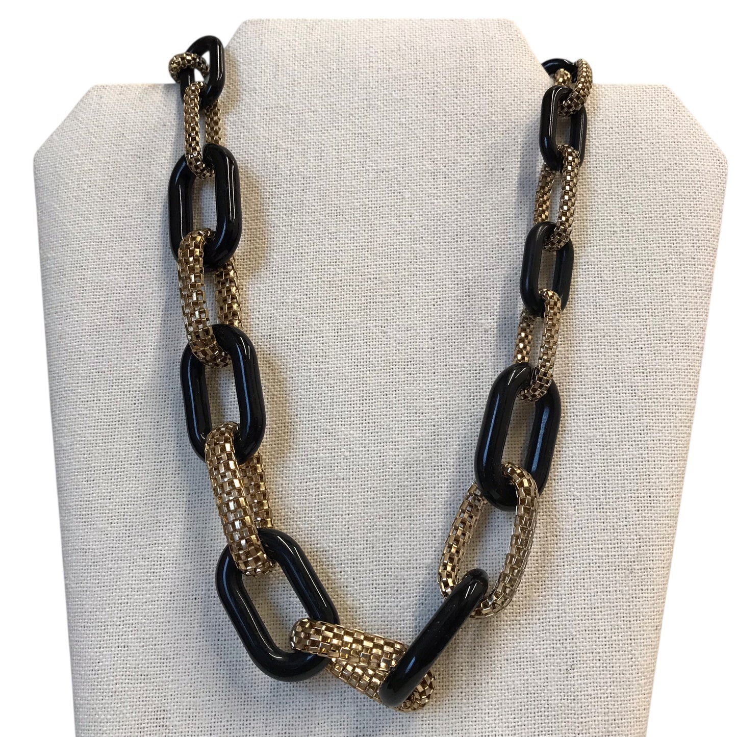 NECKLACE STATEMENT in BLACK & GOLD