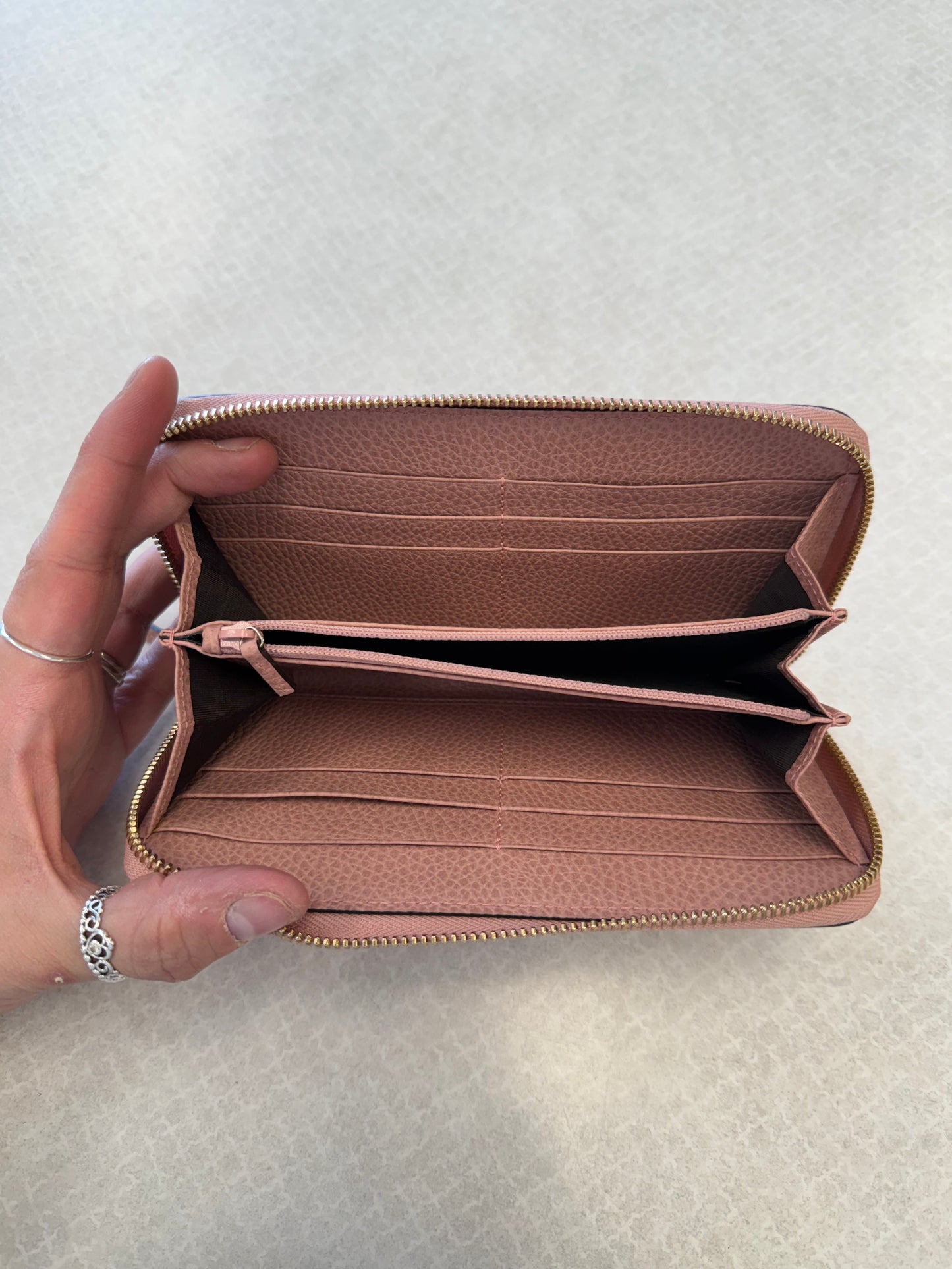 Wallet Luxury Designer By Gucci In Pink, Size:Large