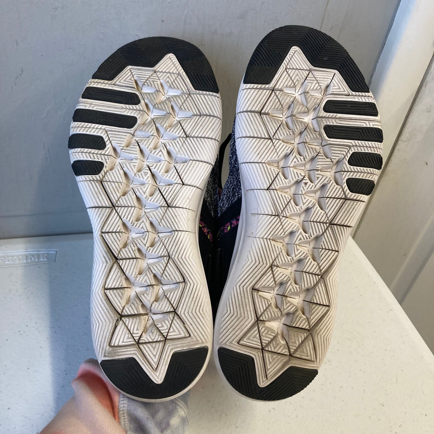 Shoes Athletic By Nike In Grey & Pink, Size:6.5