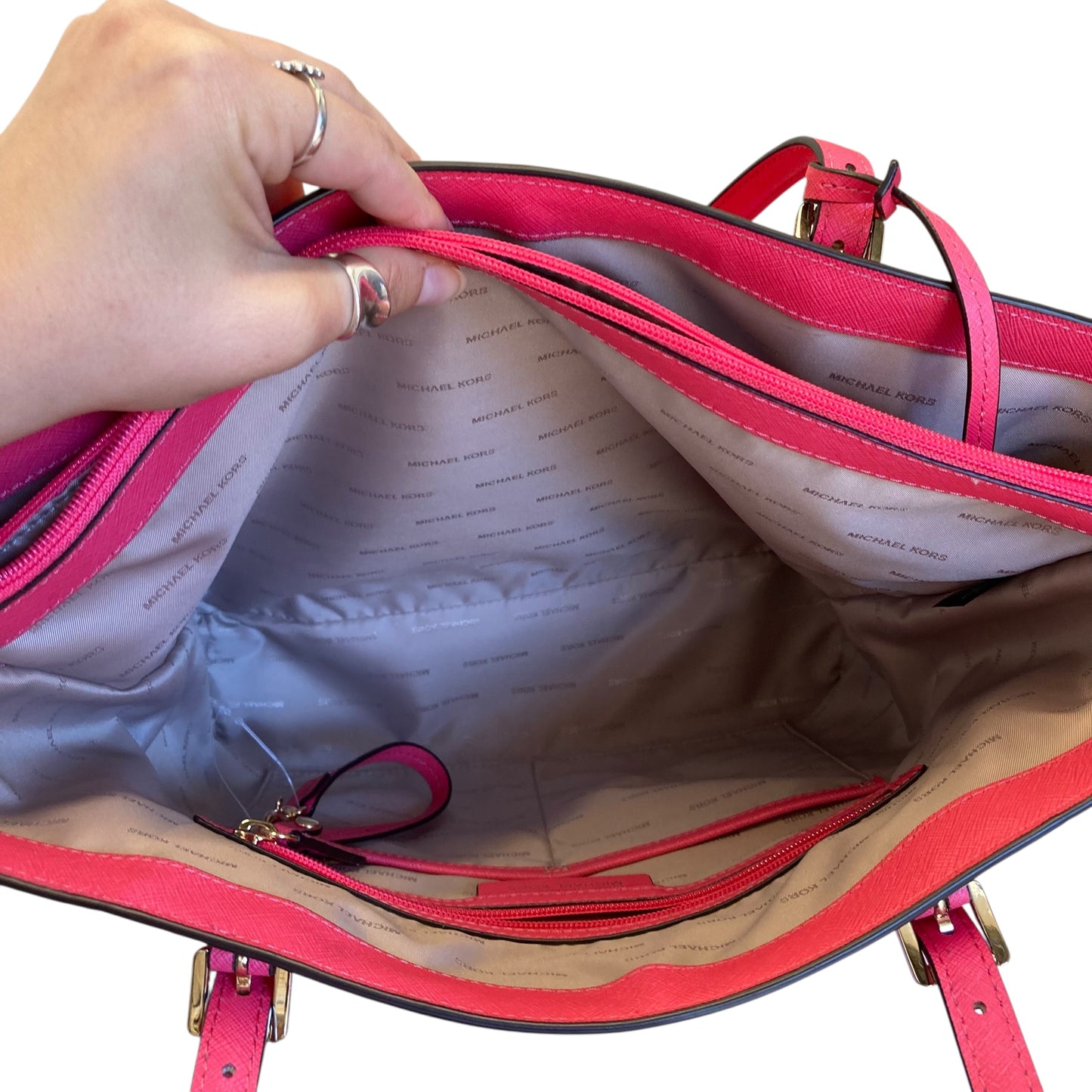 Handbag Designer By Michael Kors In Pink, Size:Medium