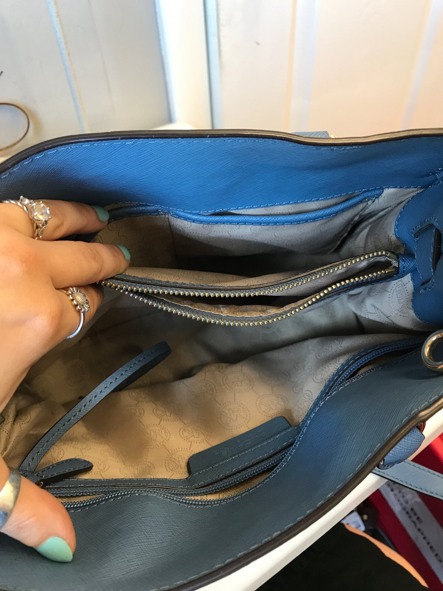 Handbag Designer By Michael Kors In Blue, Size:Medium