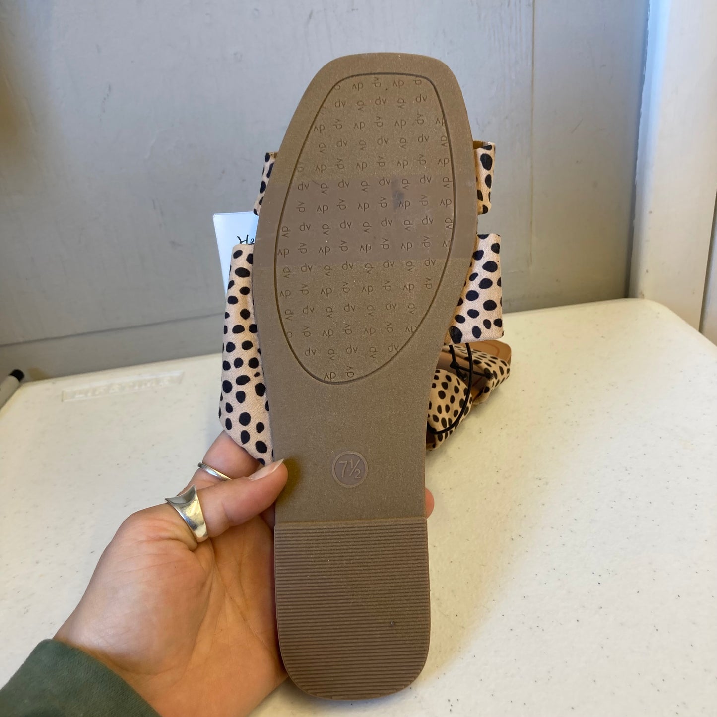 Sandals Flats By Dv In Animal Print, Size:7.5
