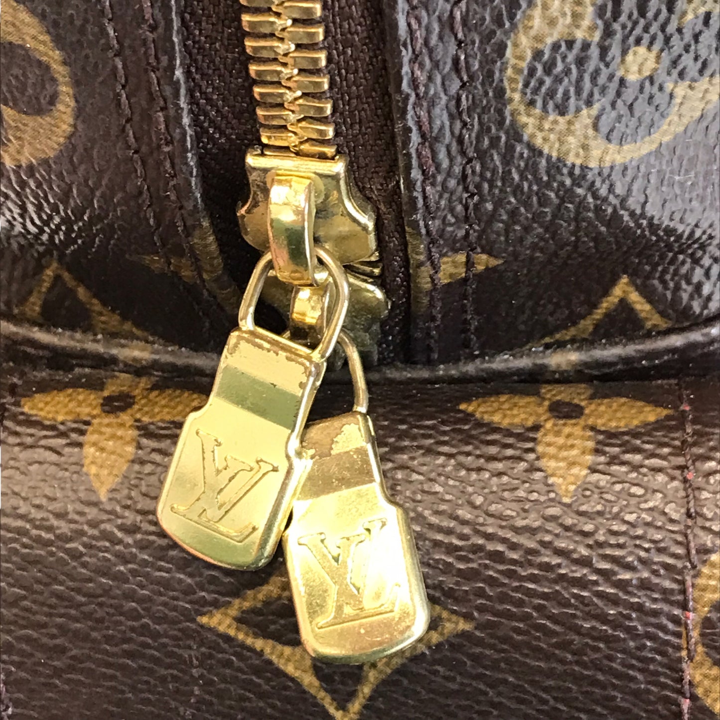 Handbag Luxury Designer By Louis Vuitton In Brown, Size:Medium