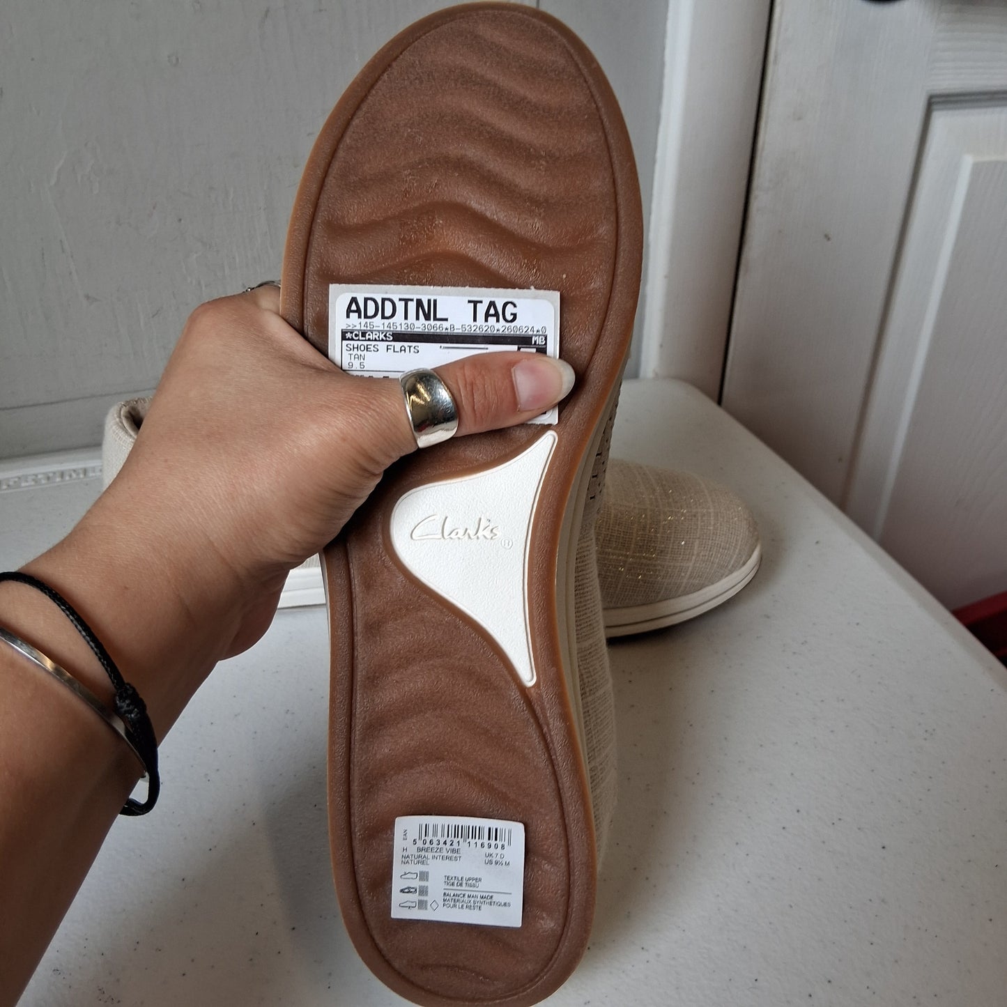 Shoes Flats By Clarks In Tan, Size:9.5