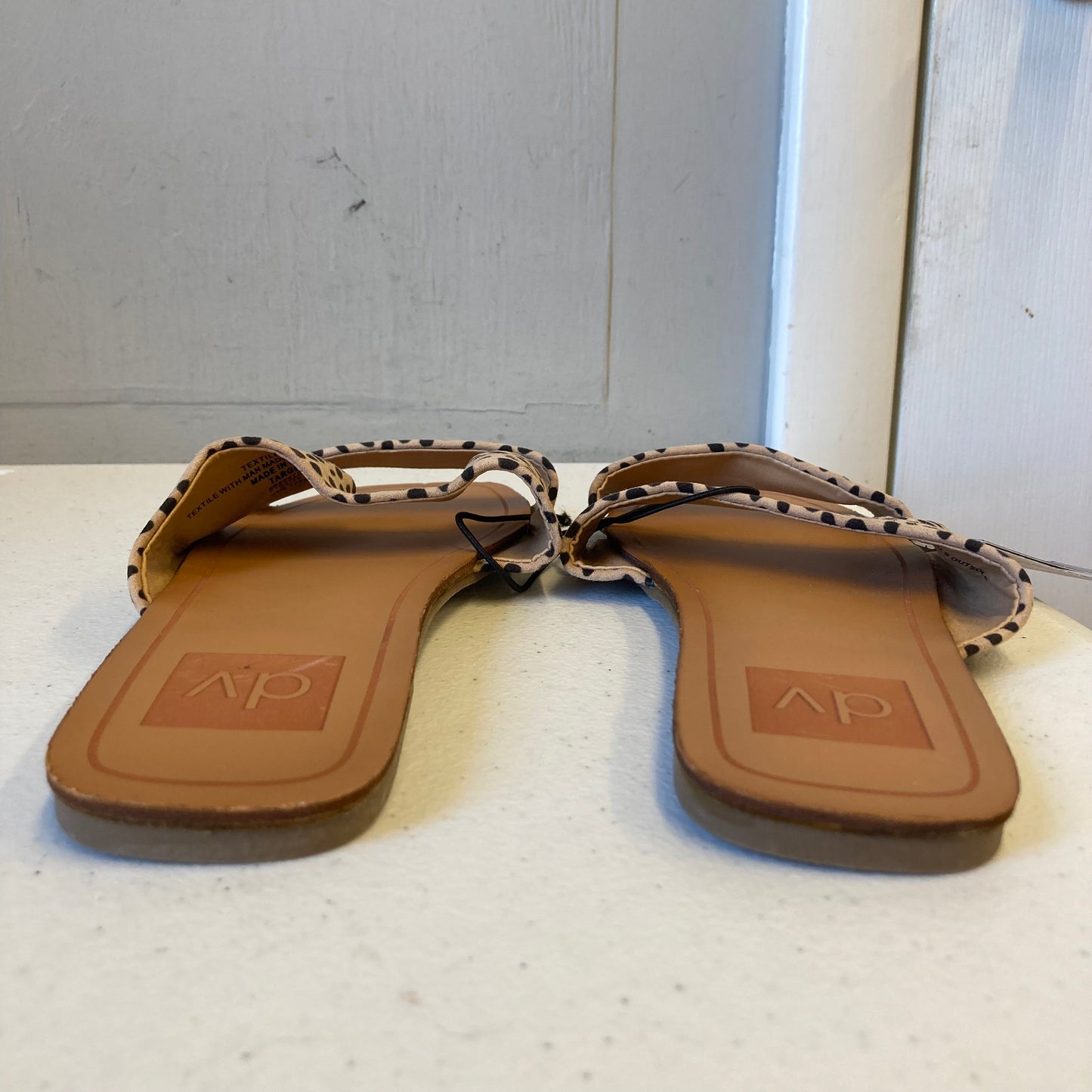 Sandals Flats By Dv In Animal Print, Size:7.5