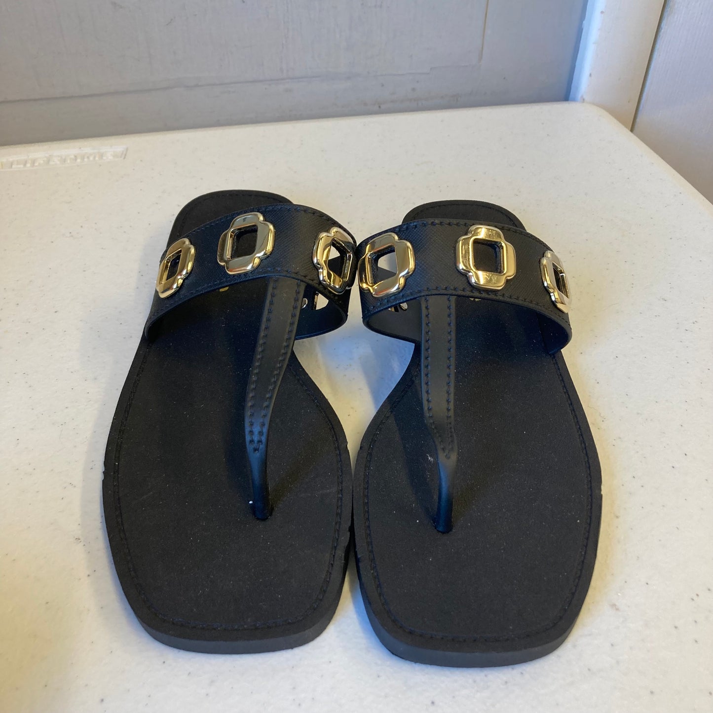 Sandals Flats By Larroude In Black, Size:6