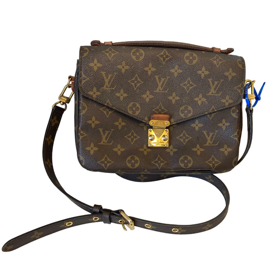 Crossbody Luxury Designer By Louis Vuitton In Brown, Size:Medium