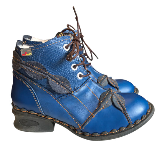 Boots Ankle Heels By TMA EYES In Blue, Size:10