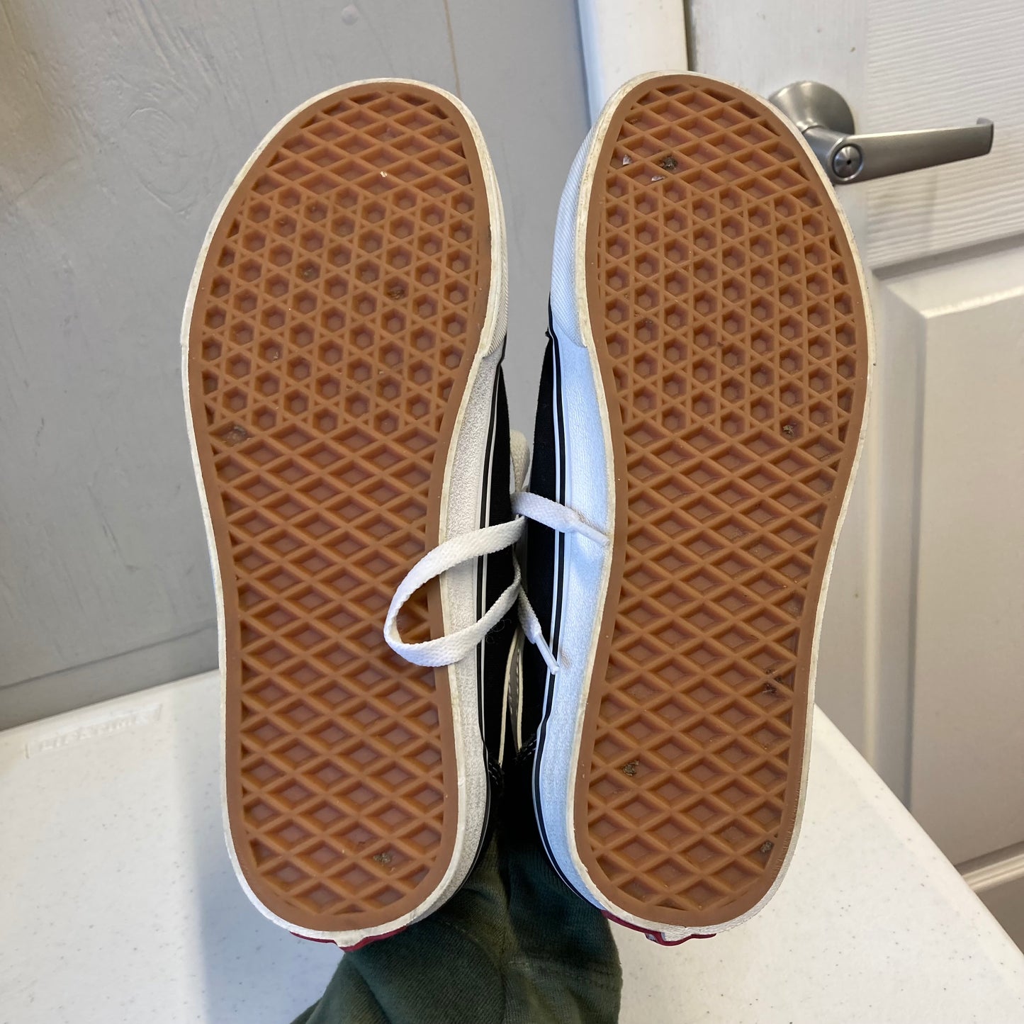 Shoes Sneakers By Vans In Black & White, Size:9.5