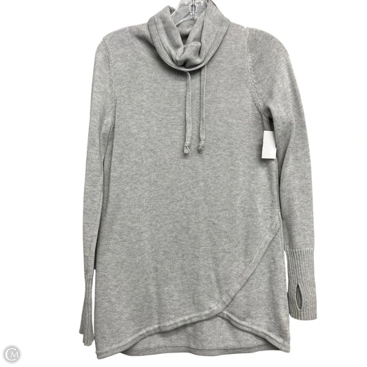 Top Long Sleeve By Akini In Grey, Size: S