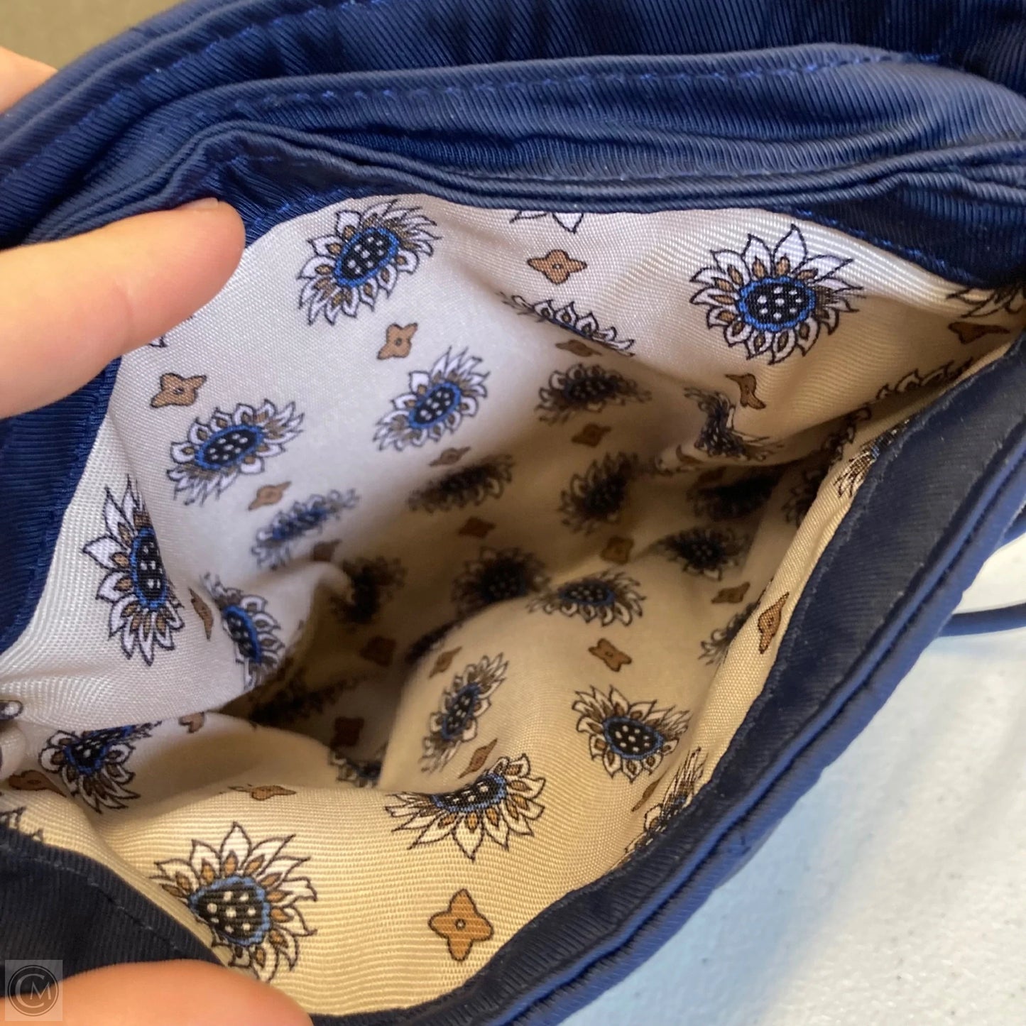 Handbag By Vera Bradley, Size: Small