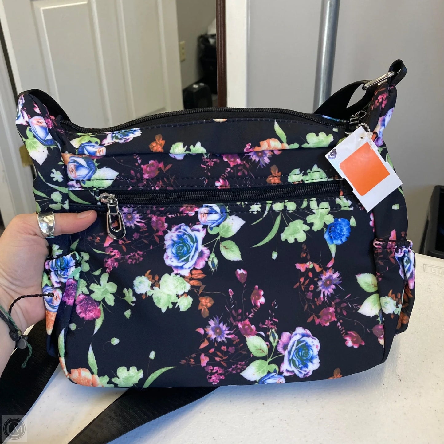 Crossbody , Size: Small