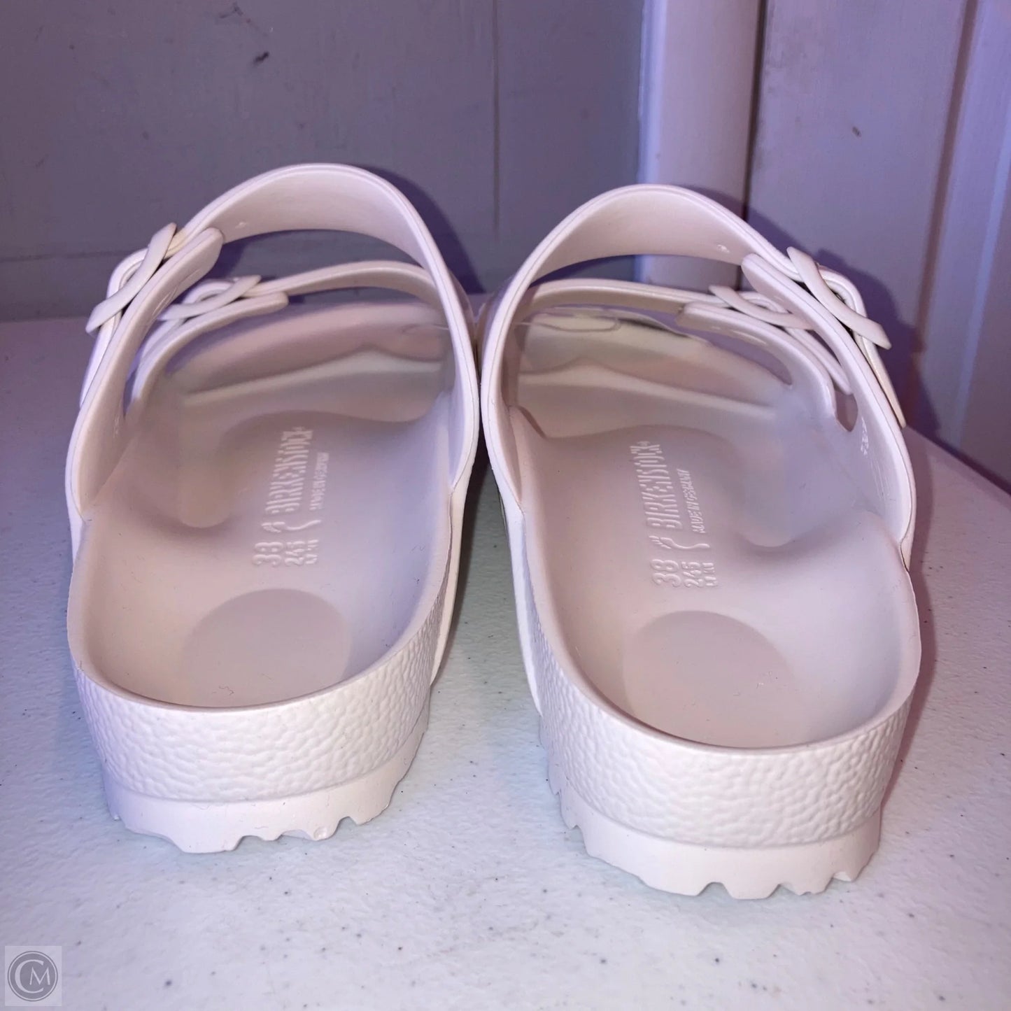 Sandals Flats By Birkenstock In Cream, Size: 7