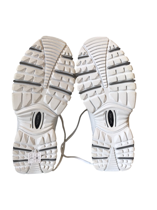 Athletic Shoes – Clothes Mentor North Olmsted