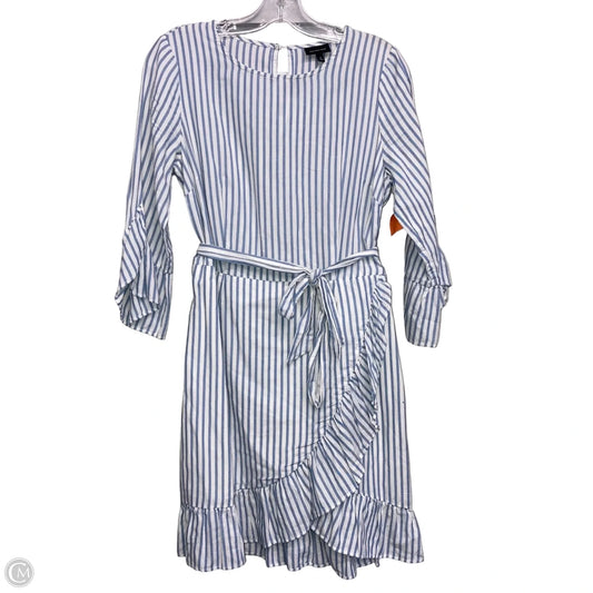 Dress Casual Short By Who What Wear In Striped Pattern, Size: S