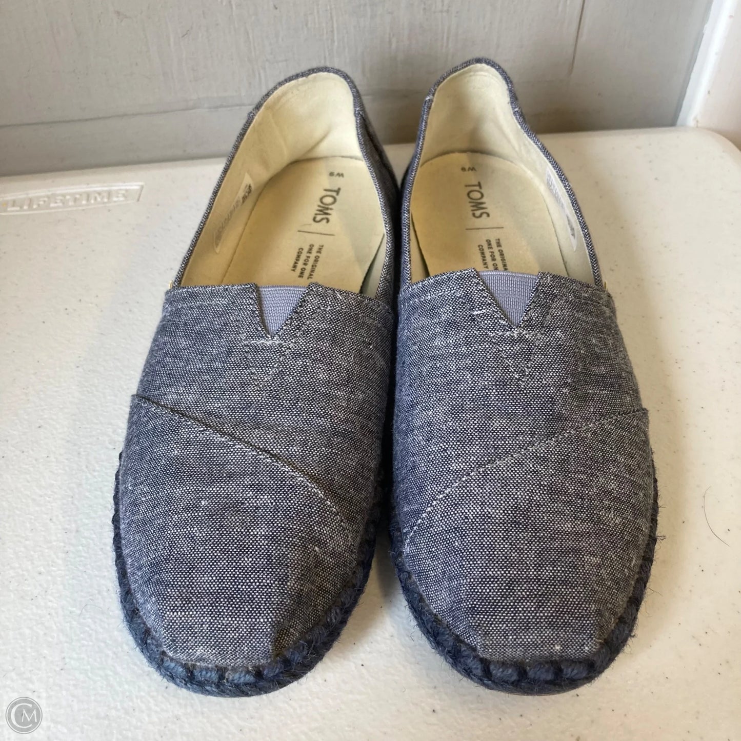 Shoes Sneakers By Toms In Blue, Size: 9