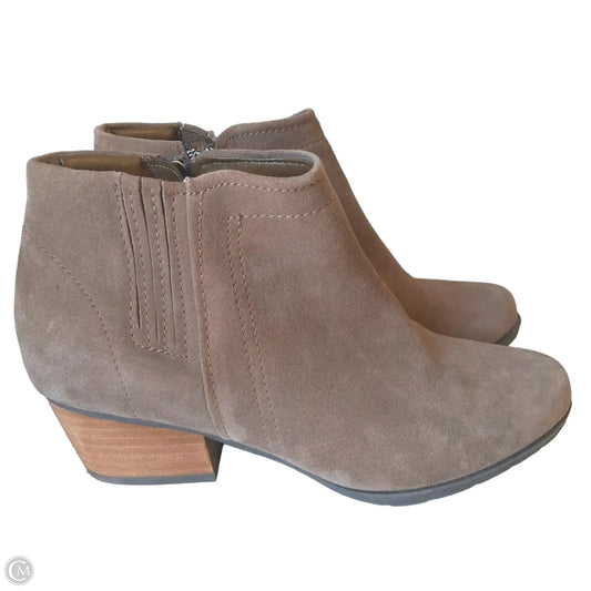 Boots Ankle Heels By Blondo In Tan, Size: 8