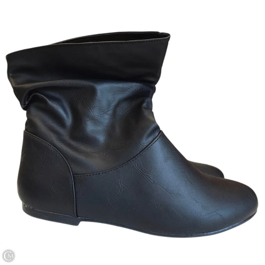 Boots Ankle Flats In Black, Size: 11.5