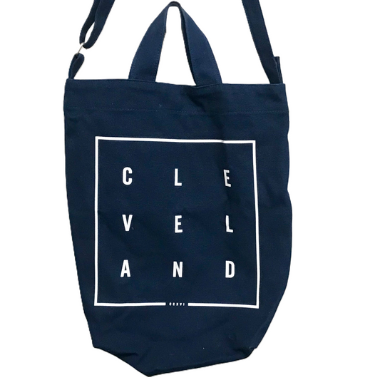 Tote, Size: Medium