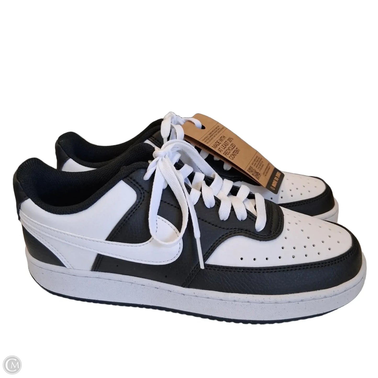 Shoes Sneakers By Nike In Black & White, Size: 9