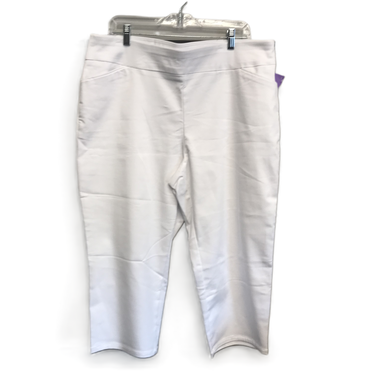 White Pants Cropped By Croft And Barrow, Size: 18