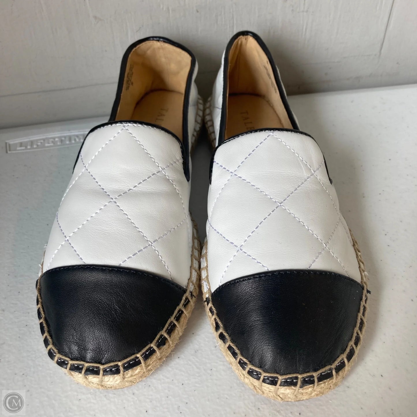 Shoes Flats By Talbots In White, Size: 6
