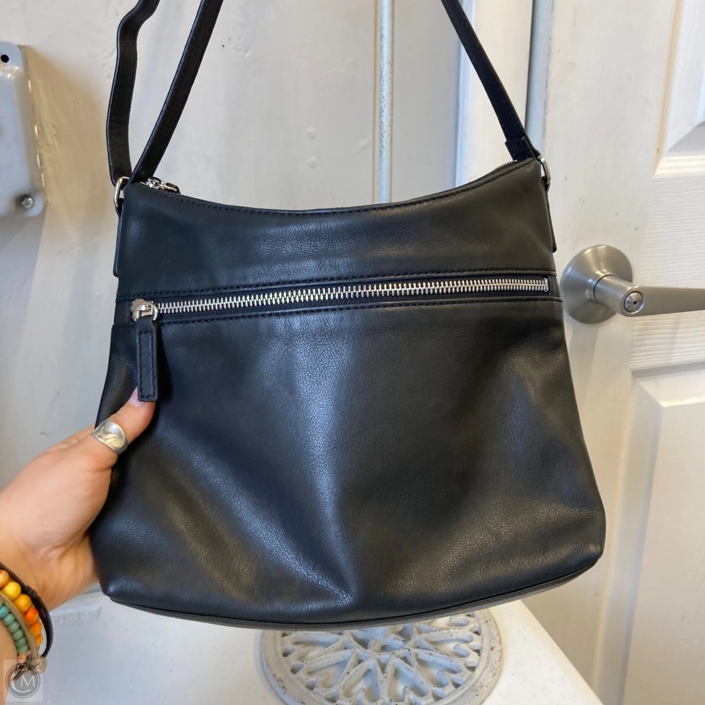 Crossbody By Margot, Size: Medium