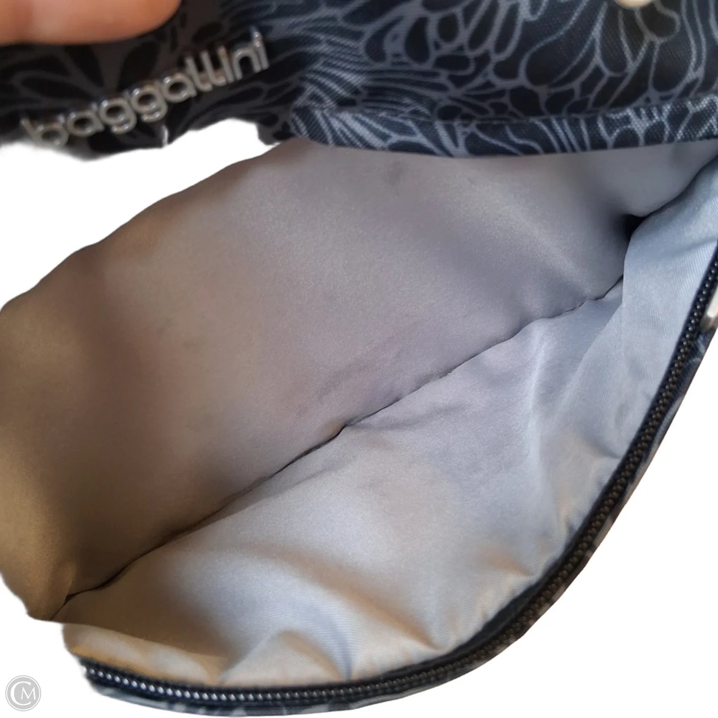Crossbody By Baggallini, Size: Medium