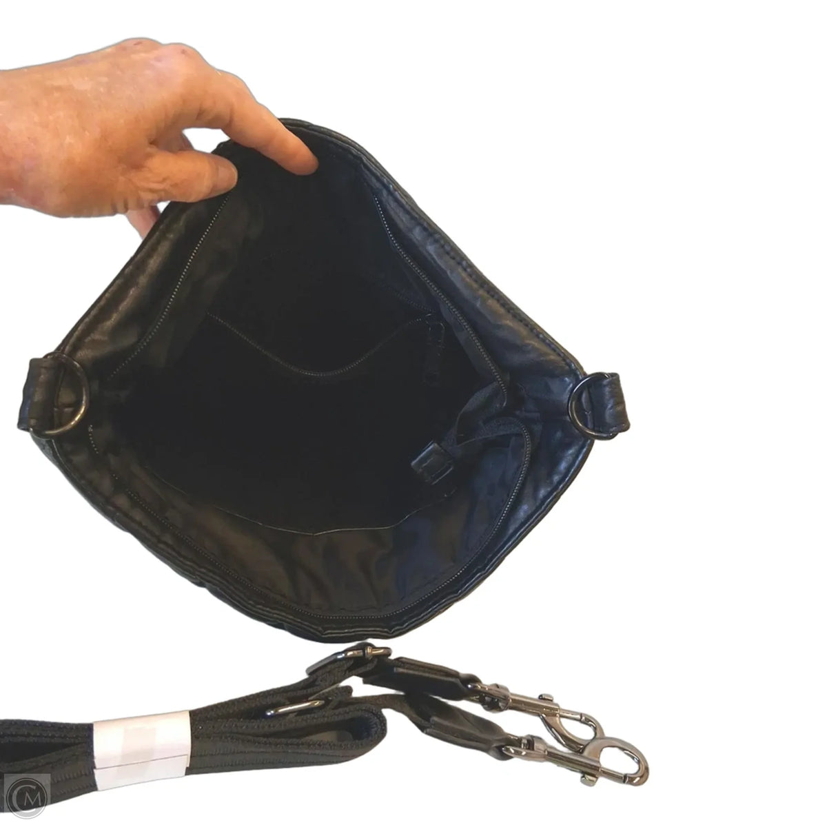 Tote Size: Medium