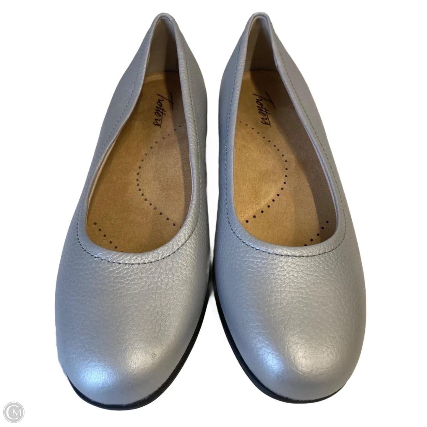 Shoes Flats By Trotters In Silver, Size: 9.5