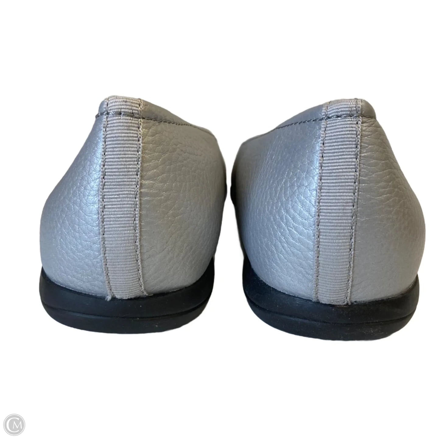 Shoes Flats By Trotters In Silver, Size: 9.5