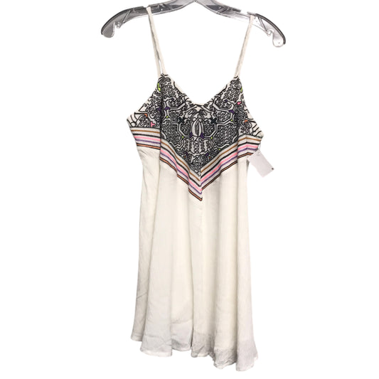 Top Sleeveless By Lovemarks In White, Size:S