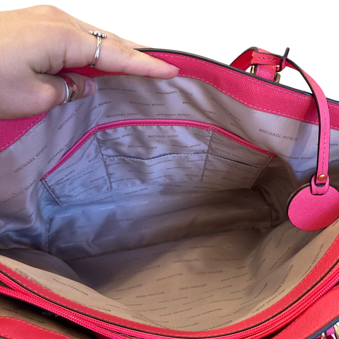 Handbag Designer By Michael Kors In Pink, Size:Medium