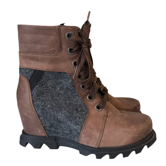Boots Hiking By Sorel In Brown & Grey, Size:6.5