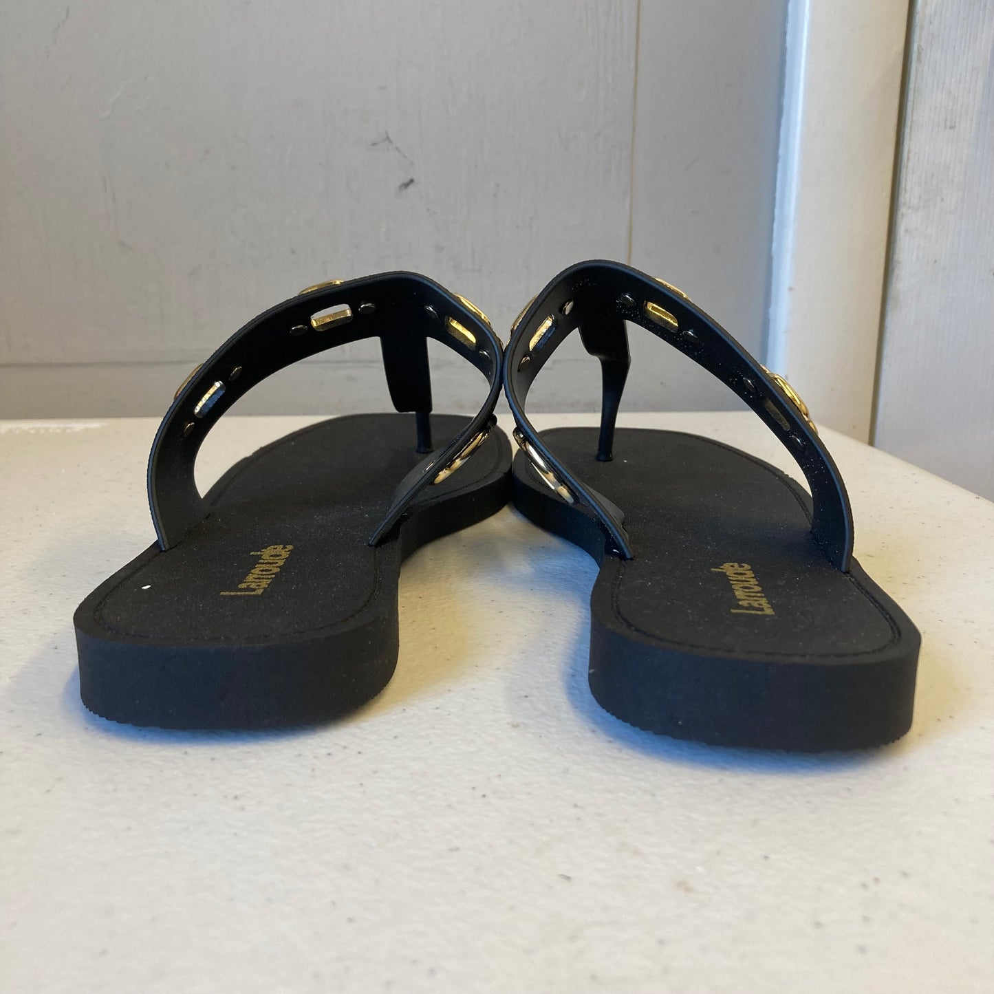 Sandals Flats By Larroude In Black, Size:6