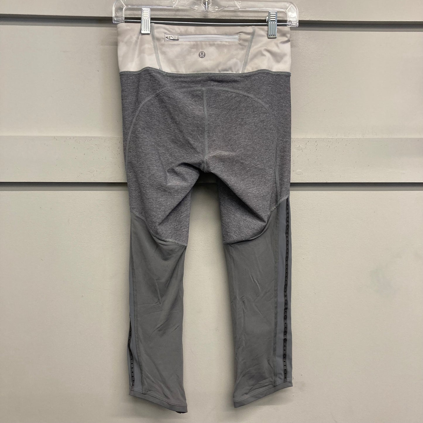 Athletic Capris By Lululemon In Grey & White, Size:S