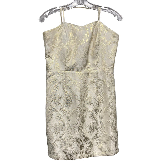 Dress Party Short By Forever 21 In Cream, Size:M