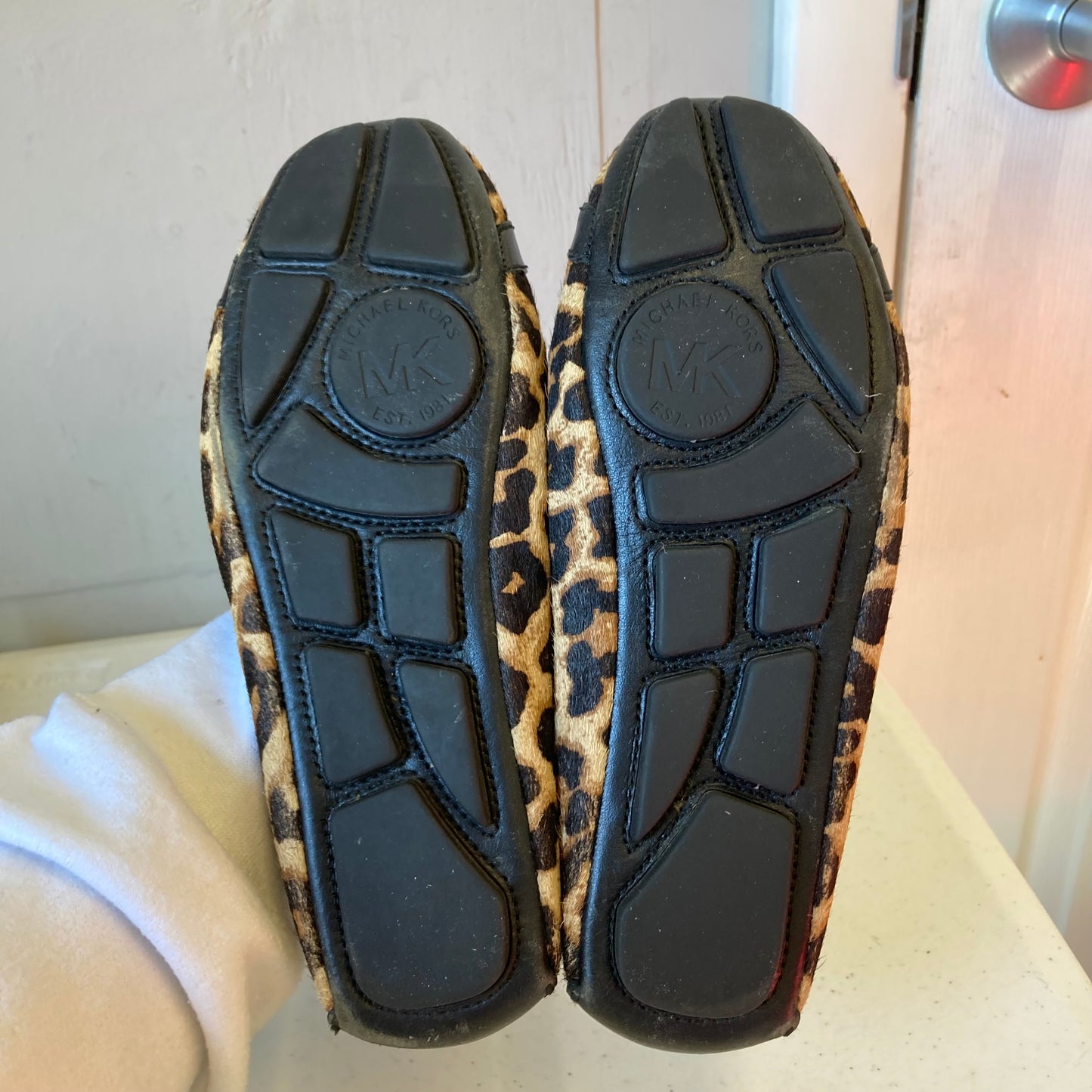 Shoes Designer By Michael Kors In Animal Print, Size:6