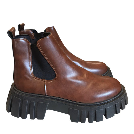Boots Ankle Flats In Brown, Size:9.5