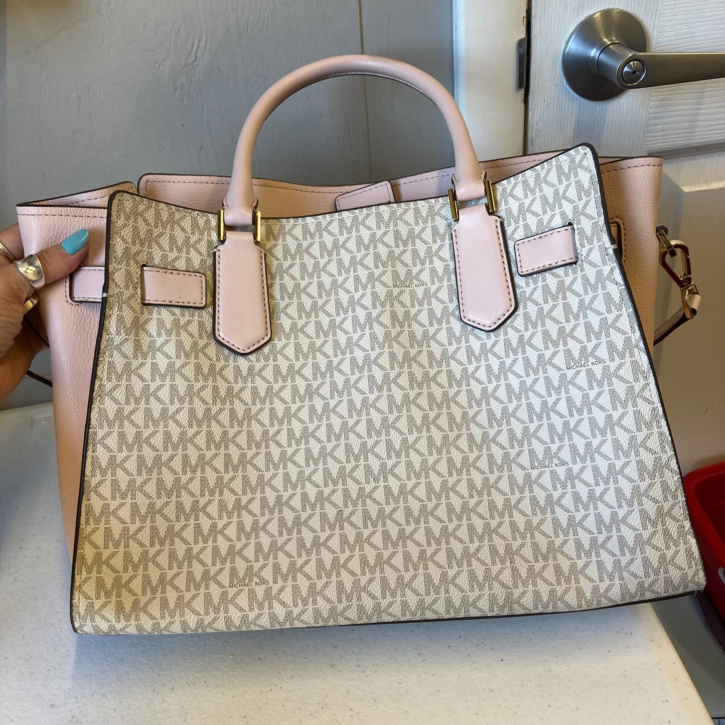 Crossbody Designer By Michael Kors In Pink, Size:Medium