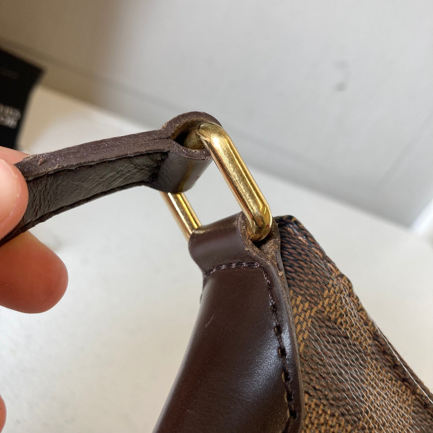 Crossbody Luxury Designer By Louis Vuitton In Brown, Size:Large