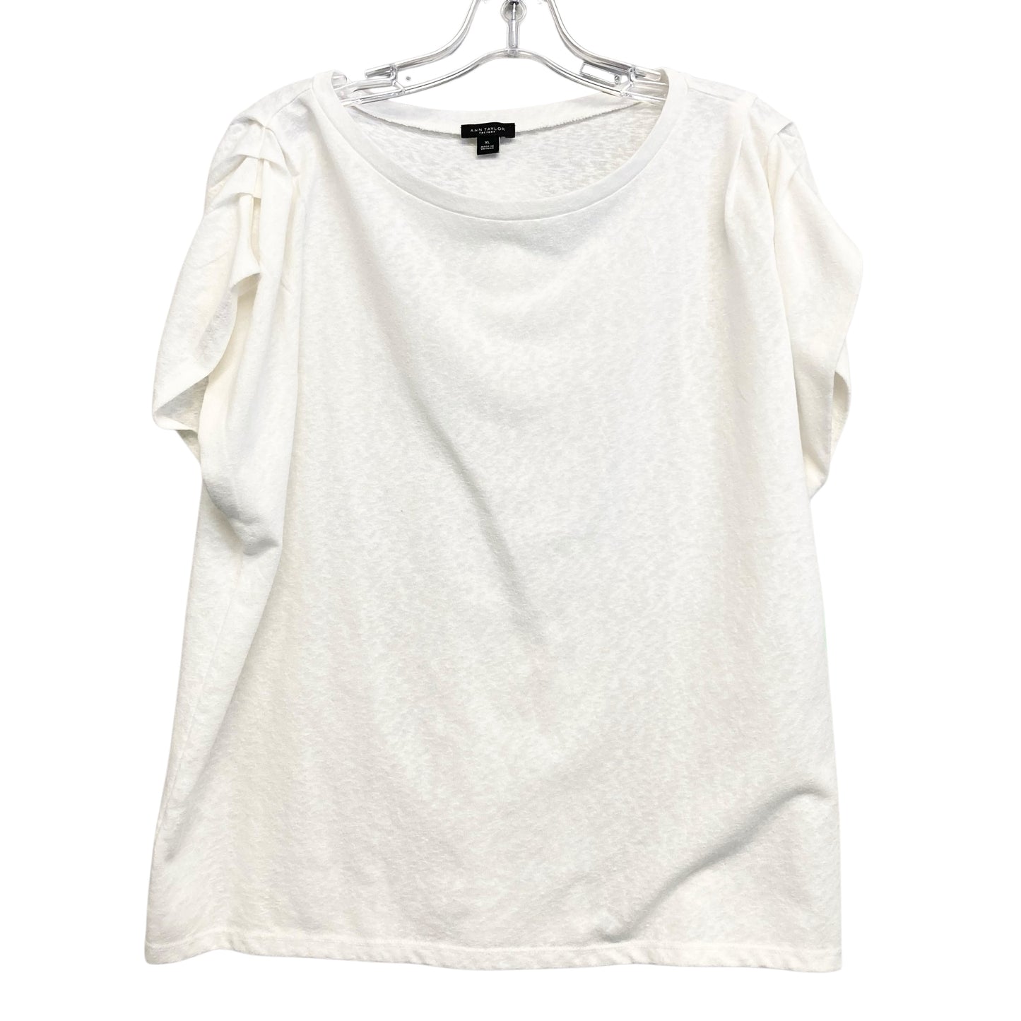 Top Sleeveless Basic By Ann Taylor In Cream, Size:Xl