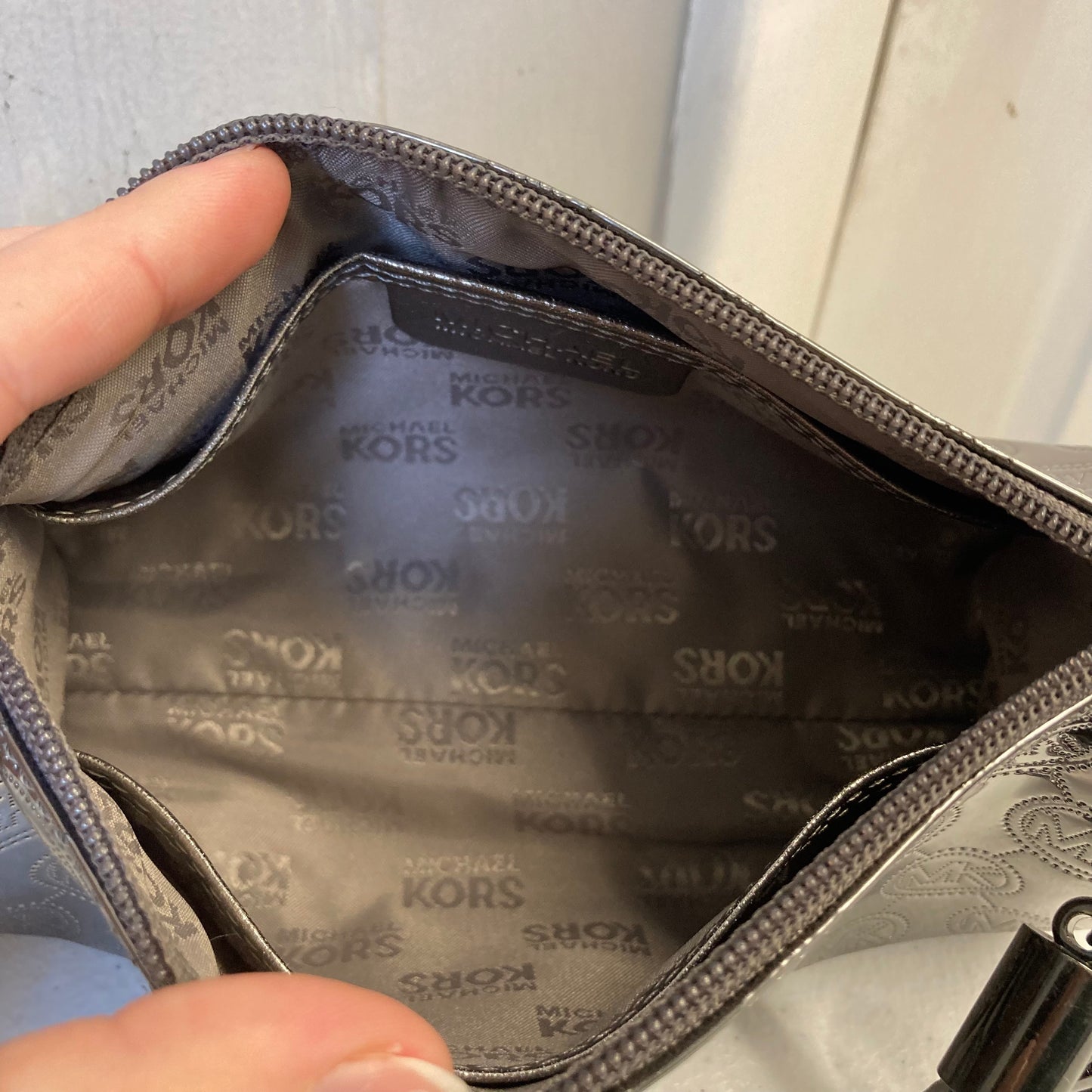 Makeup Bag Designer By Michael Kors In Silver, Size:Small