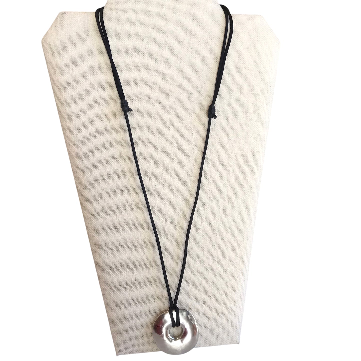 Necklace Statement In Black & Silver