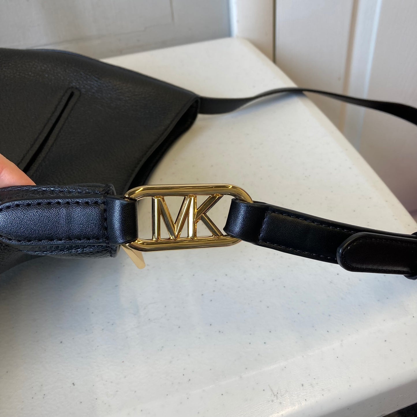 Crossbody Designer By Michael Kors In Black, Size:Medium